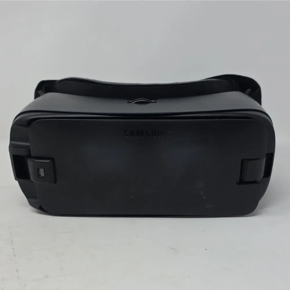 Samsung Gear VR Smartphone Headset Oculus Black Micro USB/USB-C 2016